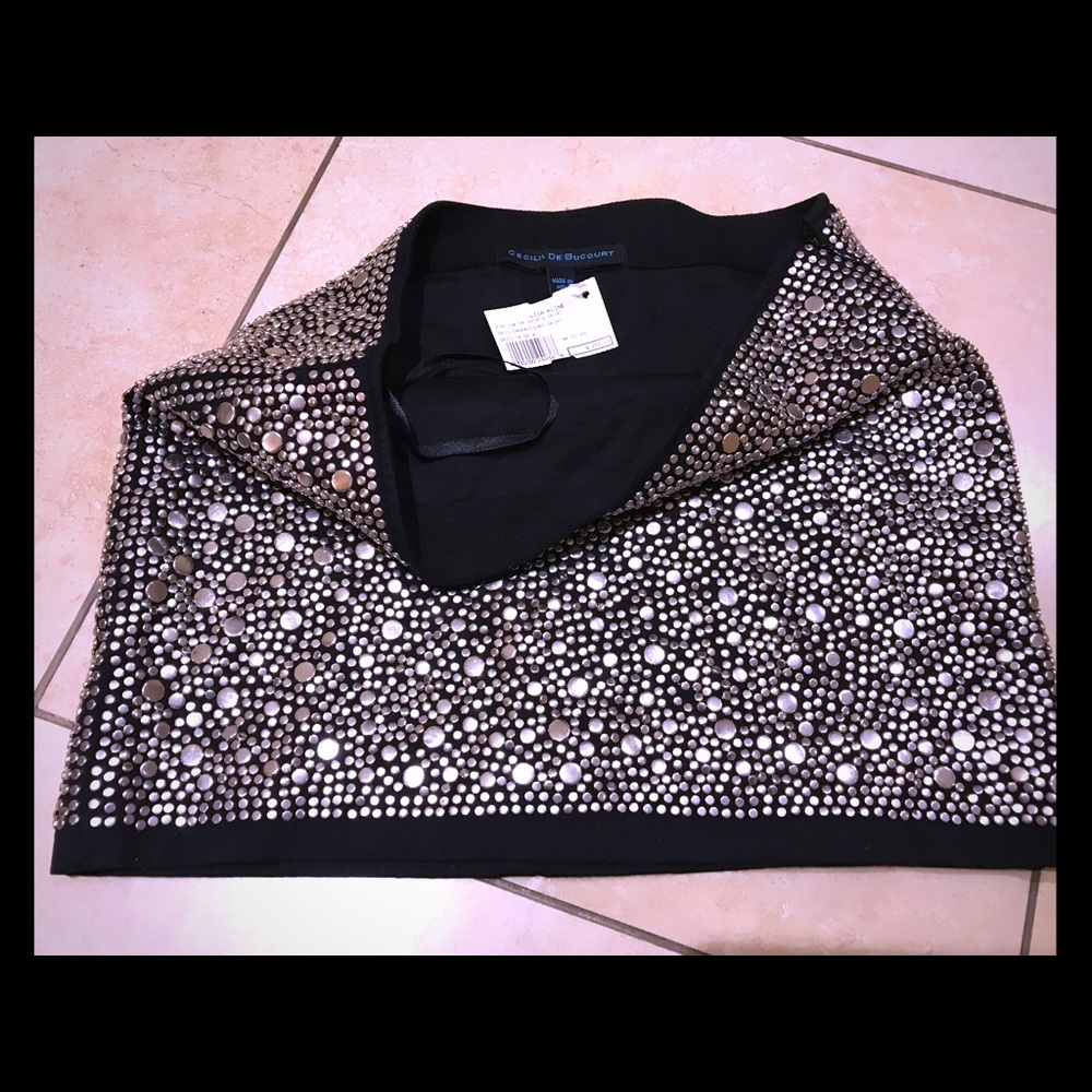 Studded mini skirt NEW!